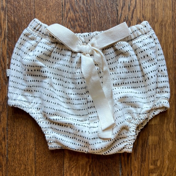 NWOT Childhoods Clothing Shorties size 5T  in Black Domino Print - Picture 1 of 9